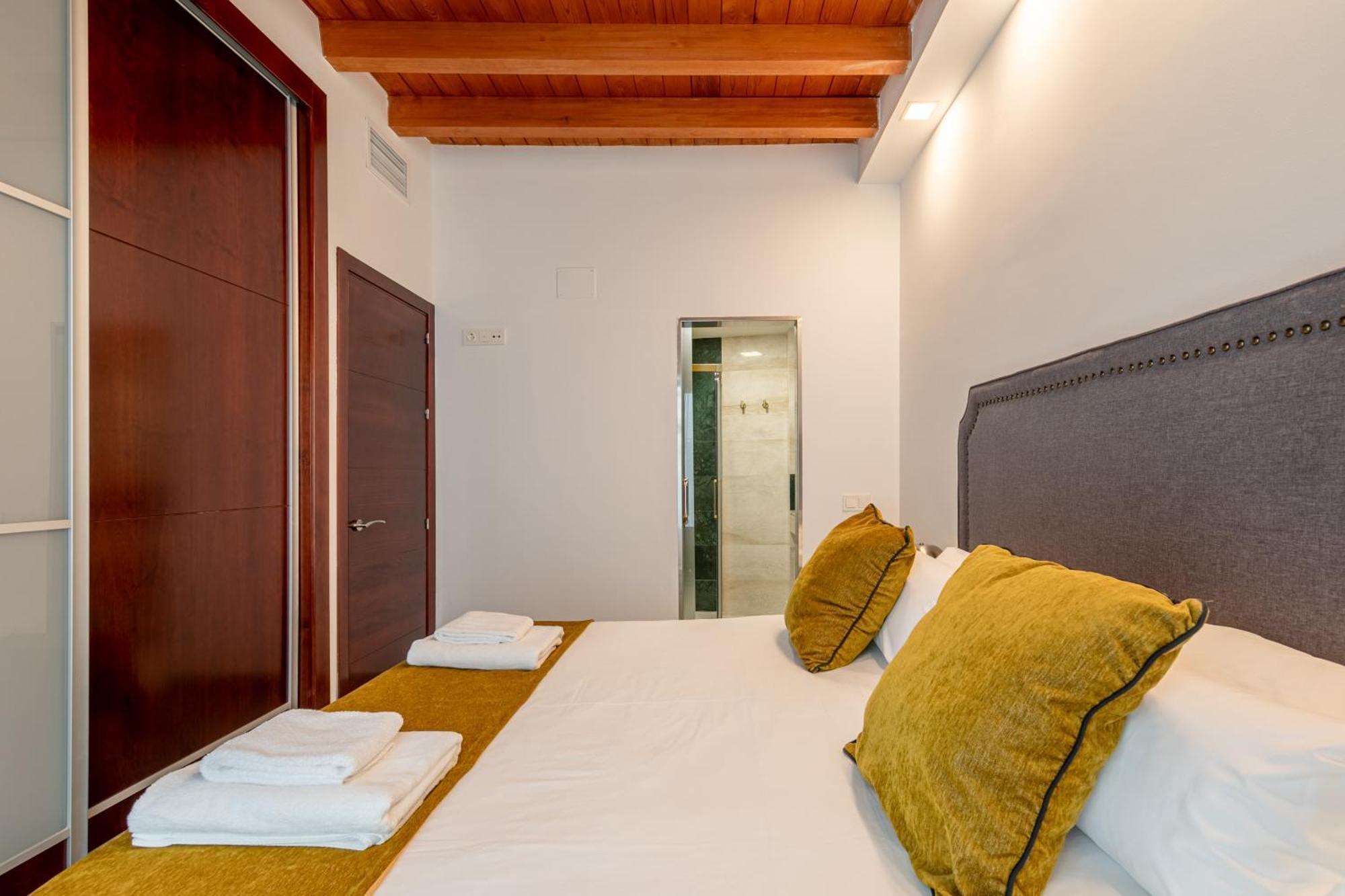 Isg Puerta Jerez 11 * Sevilla