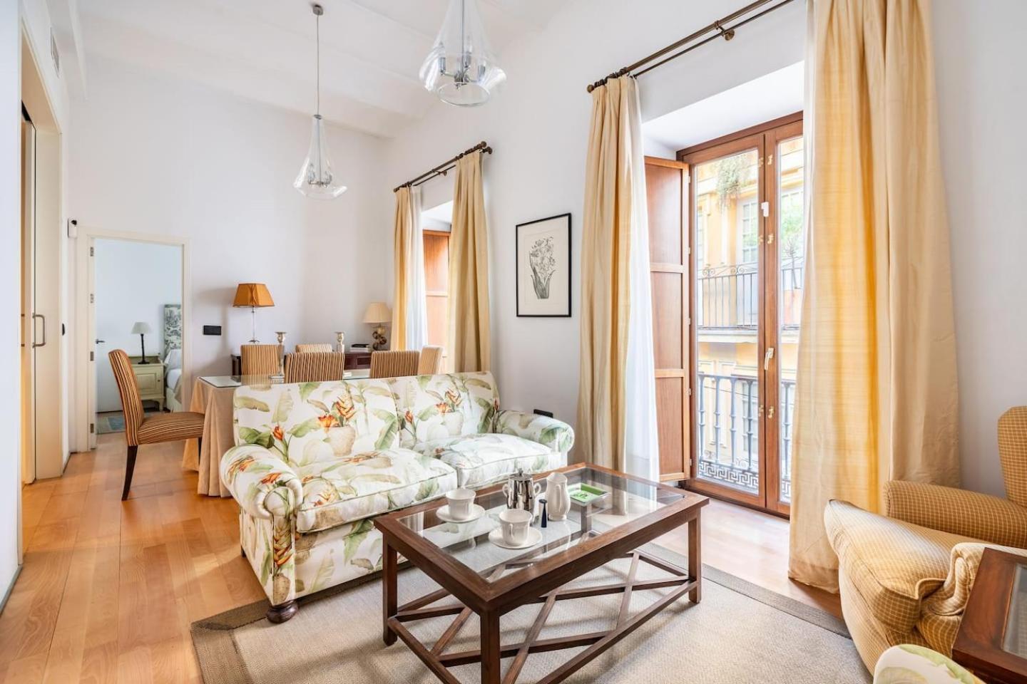 Komodo Sierpes: Bright & Classy Apartamento Sevilla