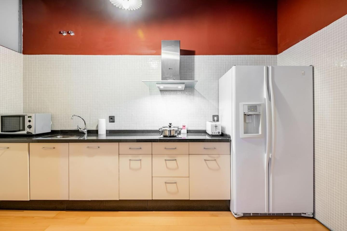 Komodo Sierpes: Bright & Classy Apartamento Sevilla