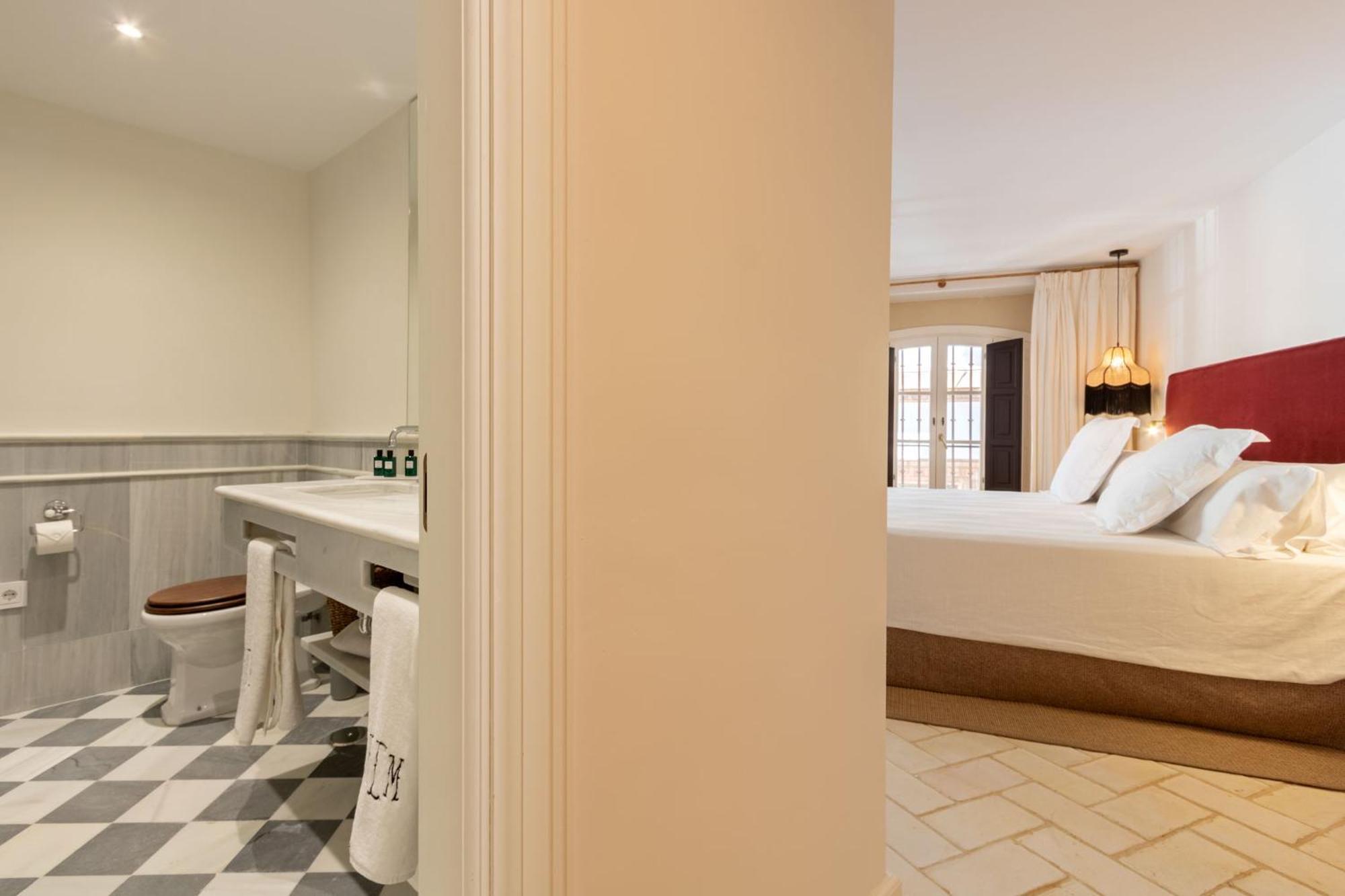 Aparthotel Casa De La Moneda Residence Sevilla Seville