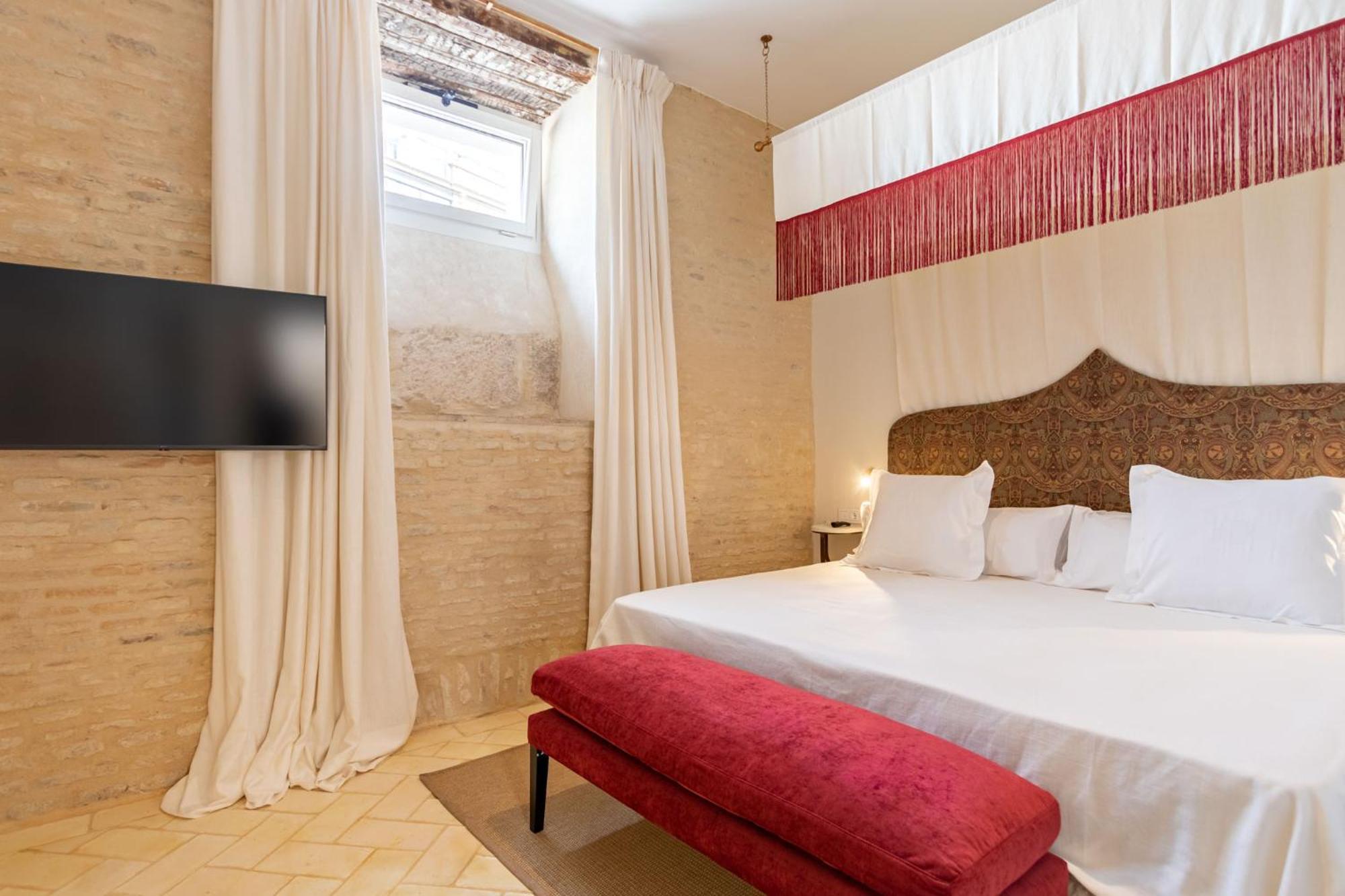 Casa De La Moneda Residence Sevilla Aparthotel *
