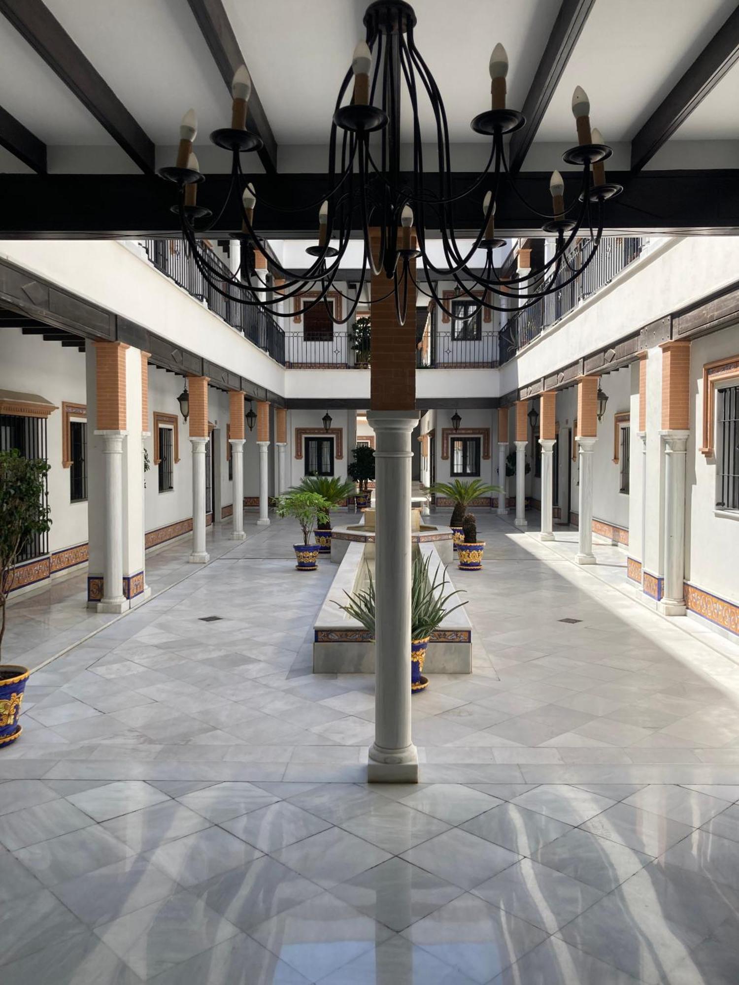 Rialto Centrico Patio Sevillano Apartamento