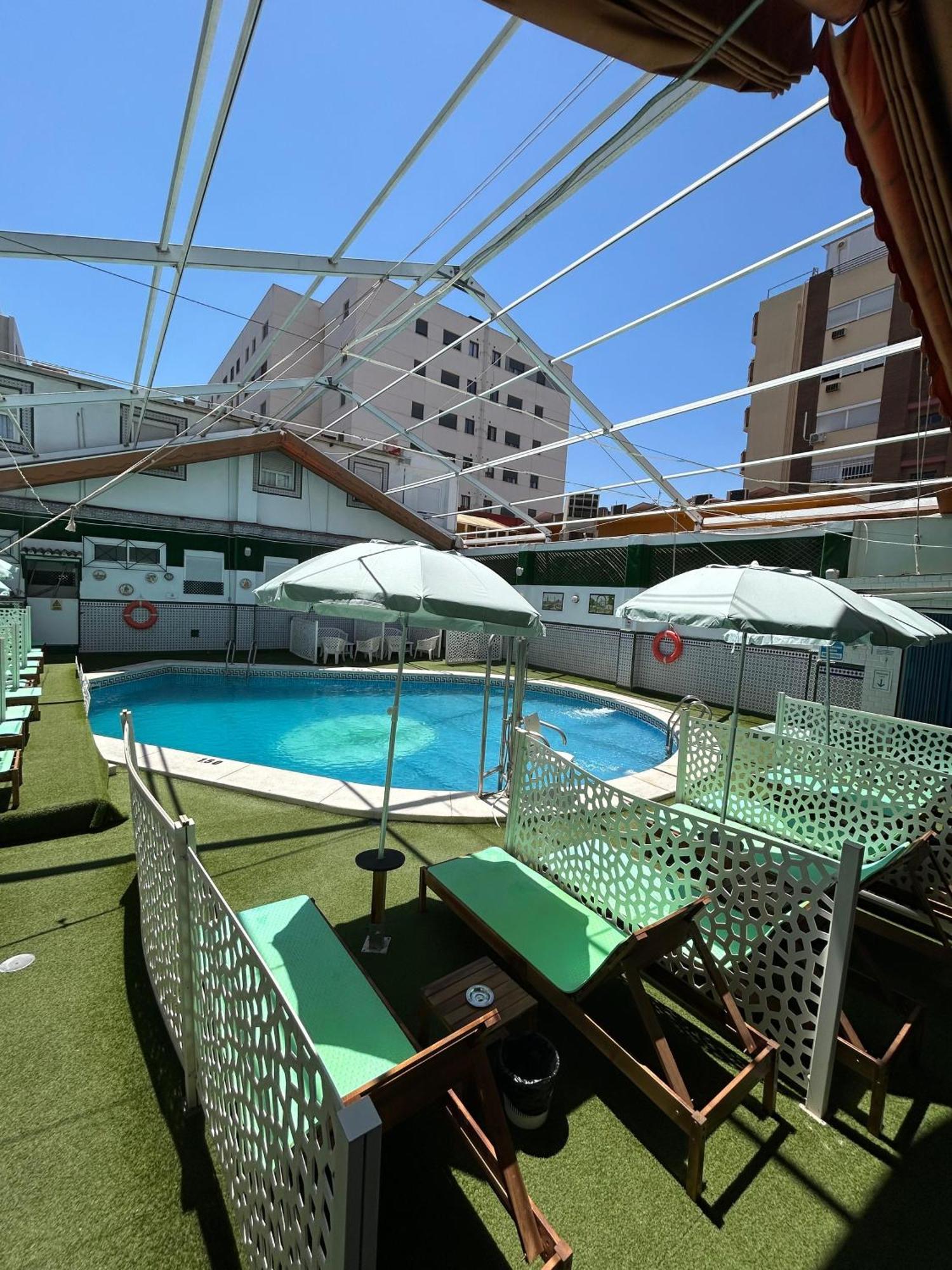 Avenida Andalucia - Solo Adultos Seville
