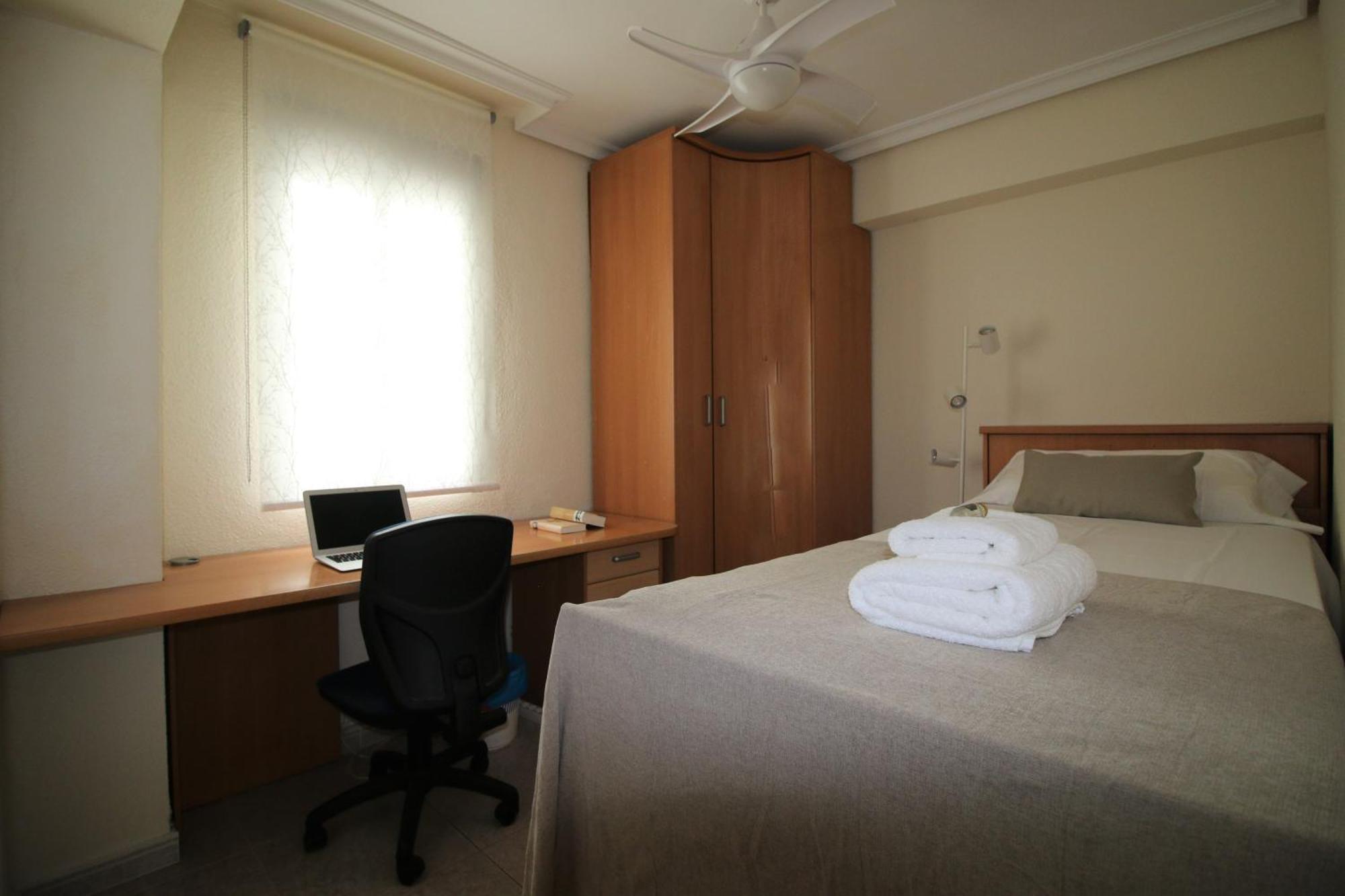 En La Macarena Con 3 Y Perfecto Hasta 5 Personas * Sevilla
