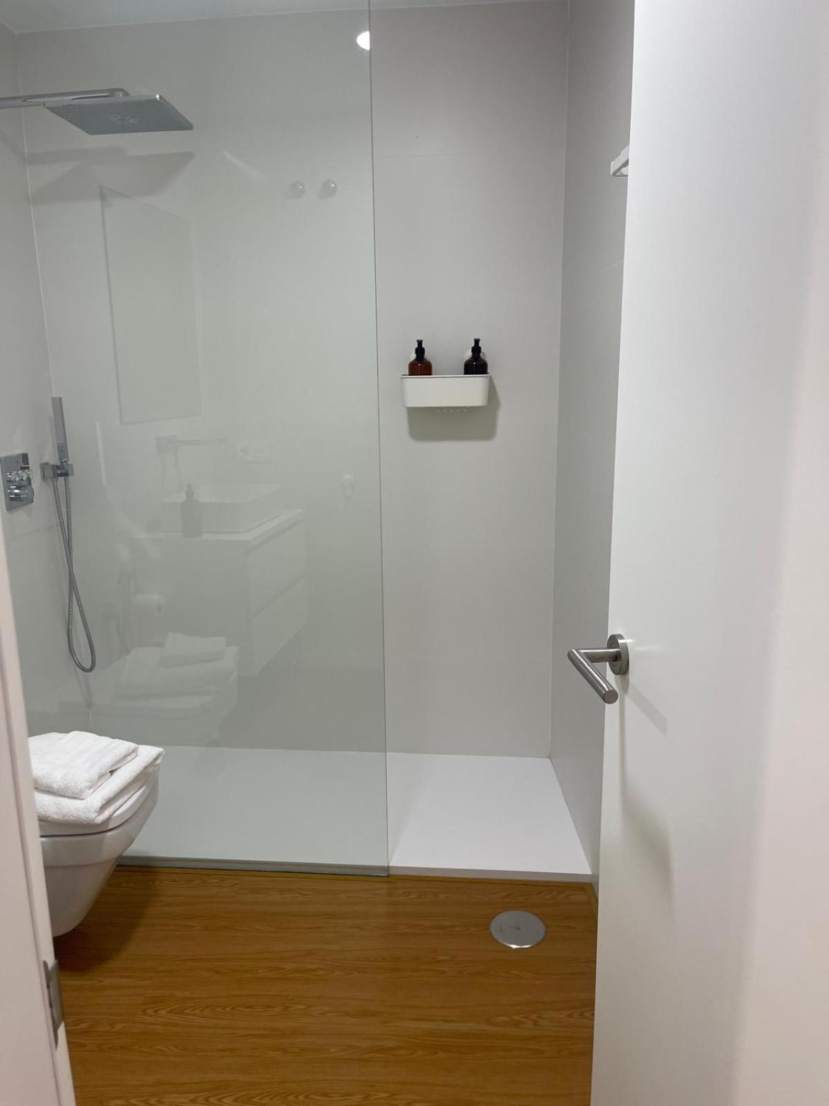 Rt74 Calle Rodrigo De Triana Con Opcion De Parking Apartamento