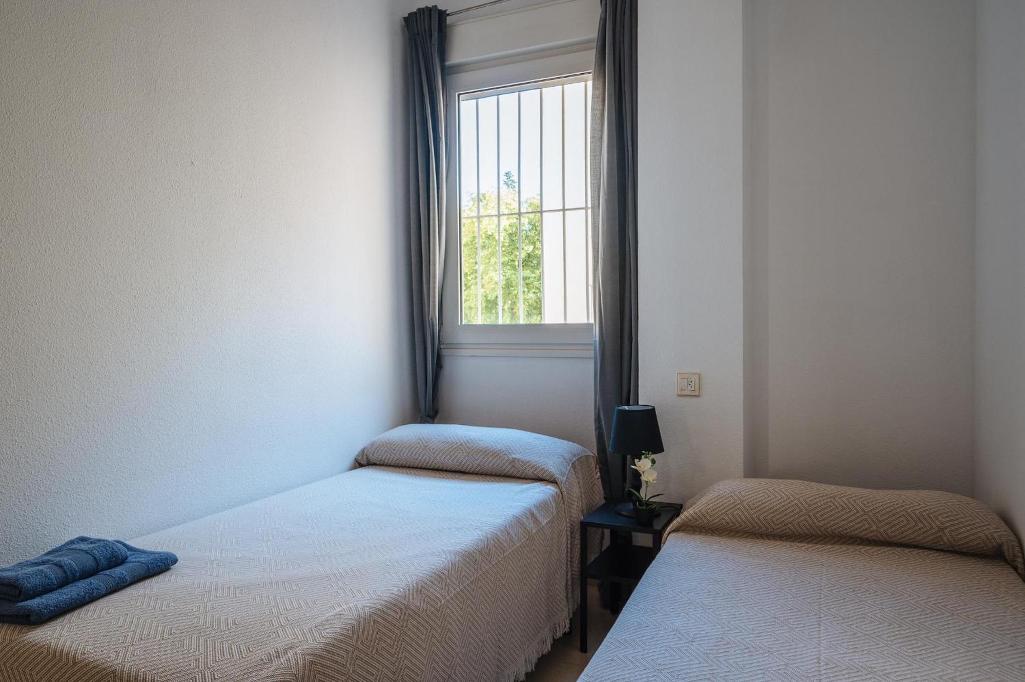 Piso Familiar Virgen Del Rocio Apartment
