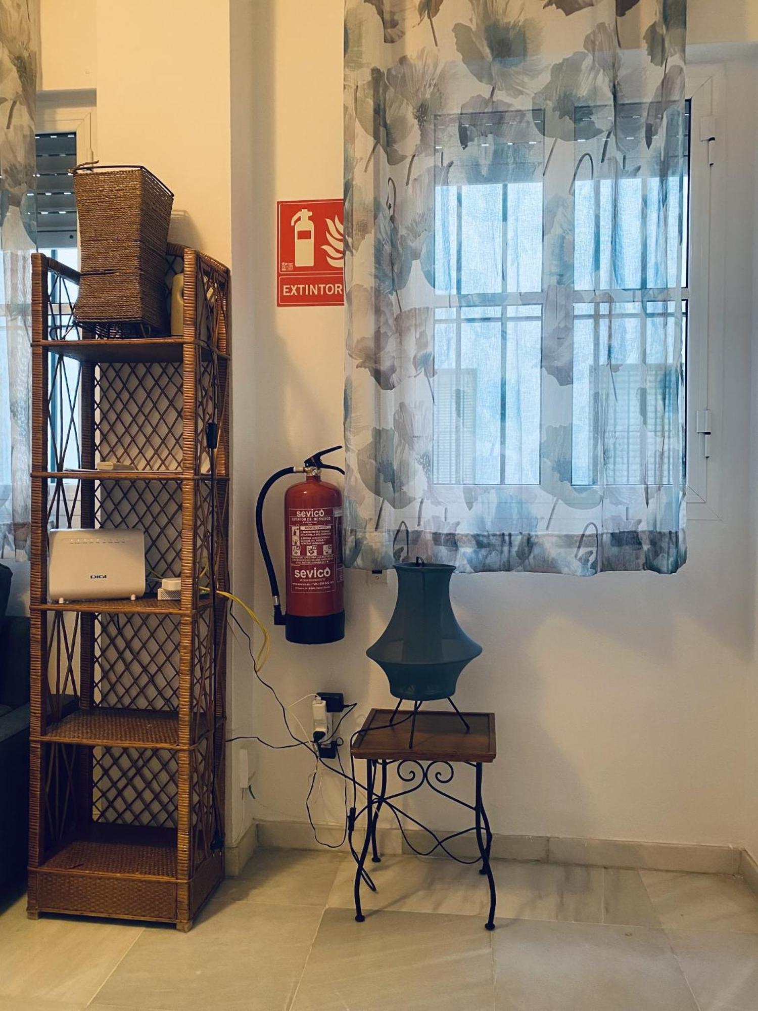 Luminoso Y Amplio En El Centro Histórico De Apartamento Sevilla