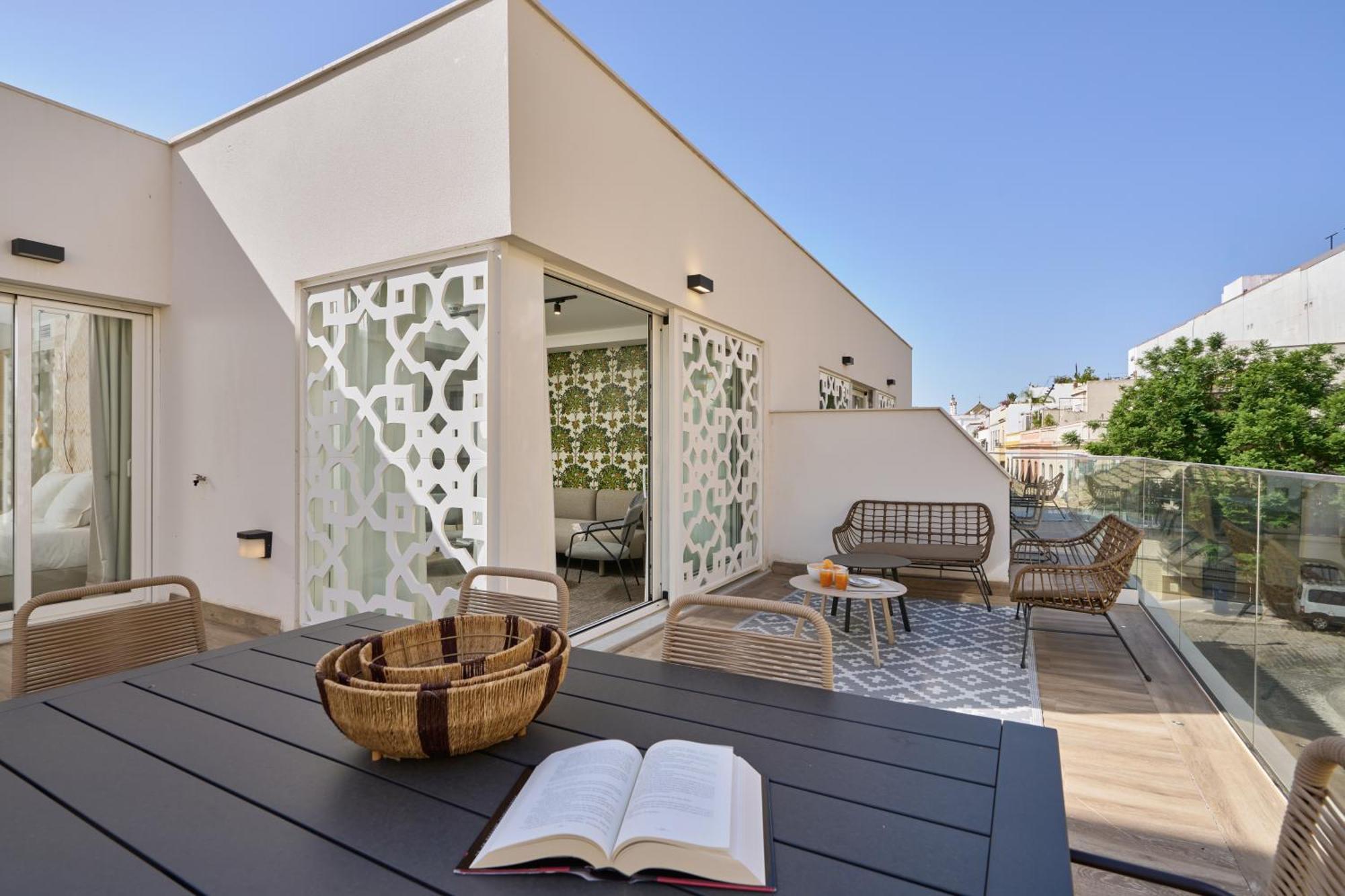 Casa Pizarro, By Homing U Seville