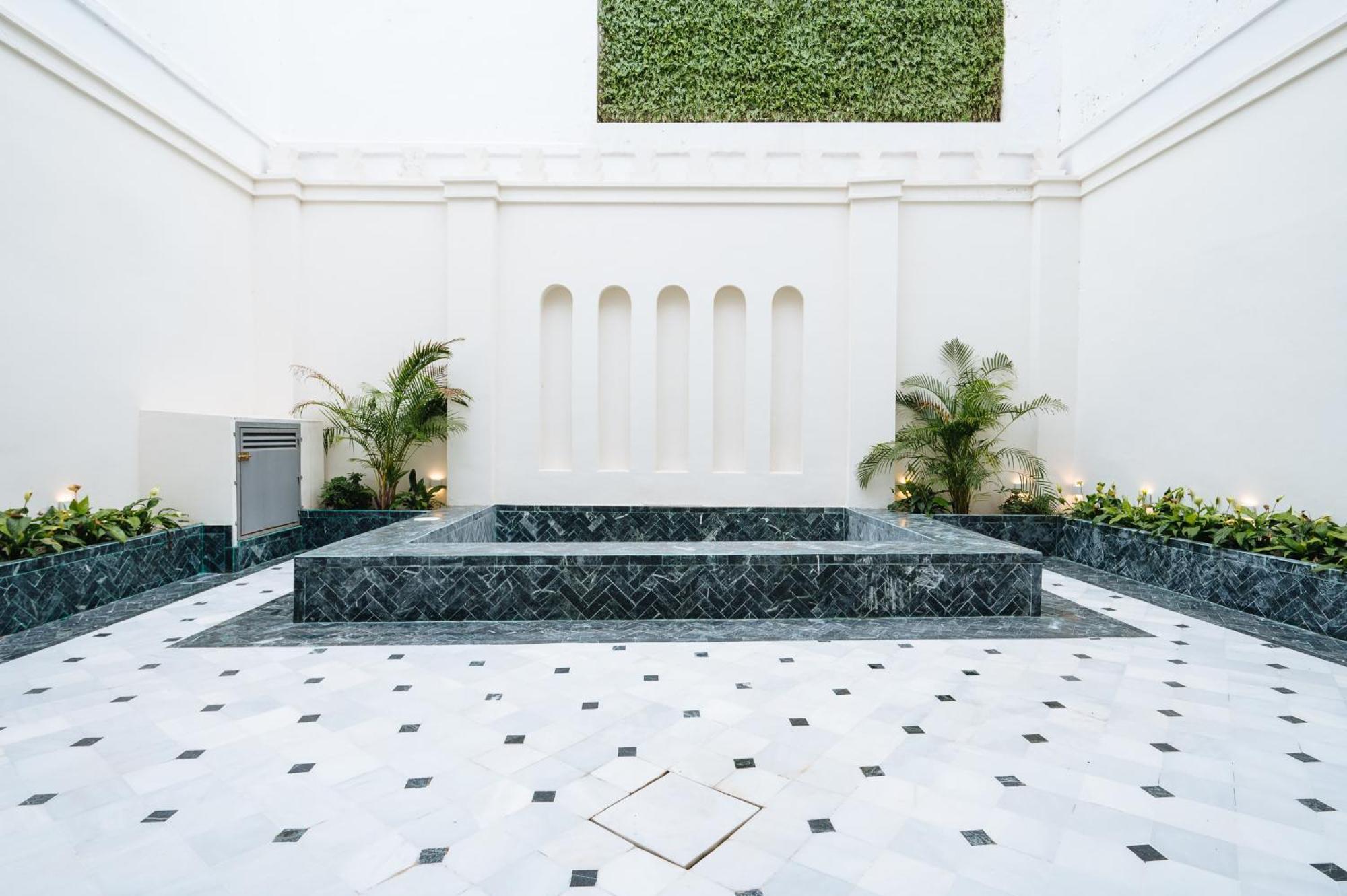 Luxurious With Andalusian Patio And Pool, Facing The Cathedral Apartamento Sevilla