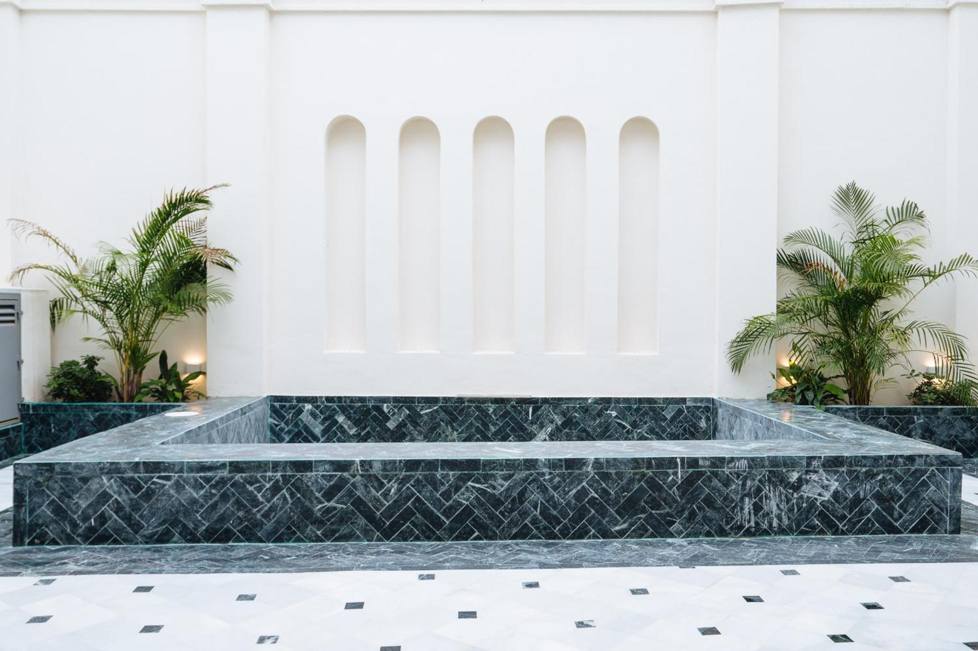 Luxurious With Andalusian Patio And Pool, Facing The Cathedral Apartamento *