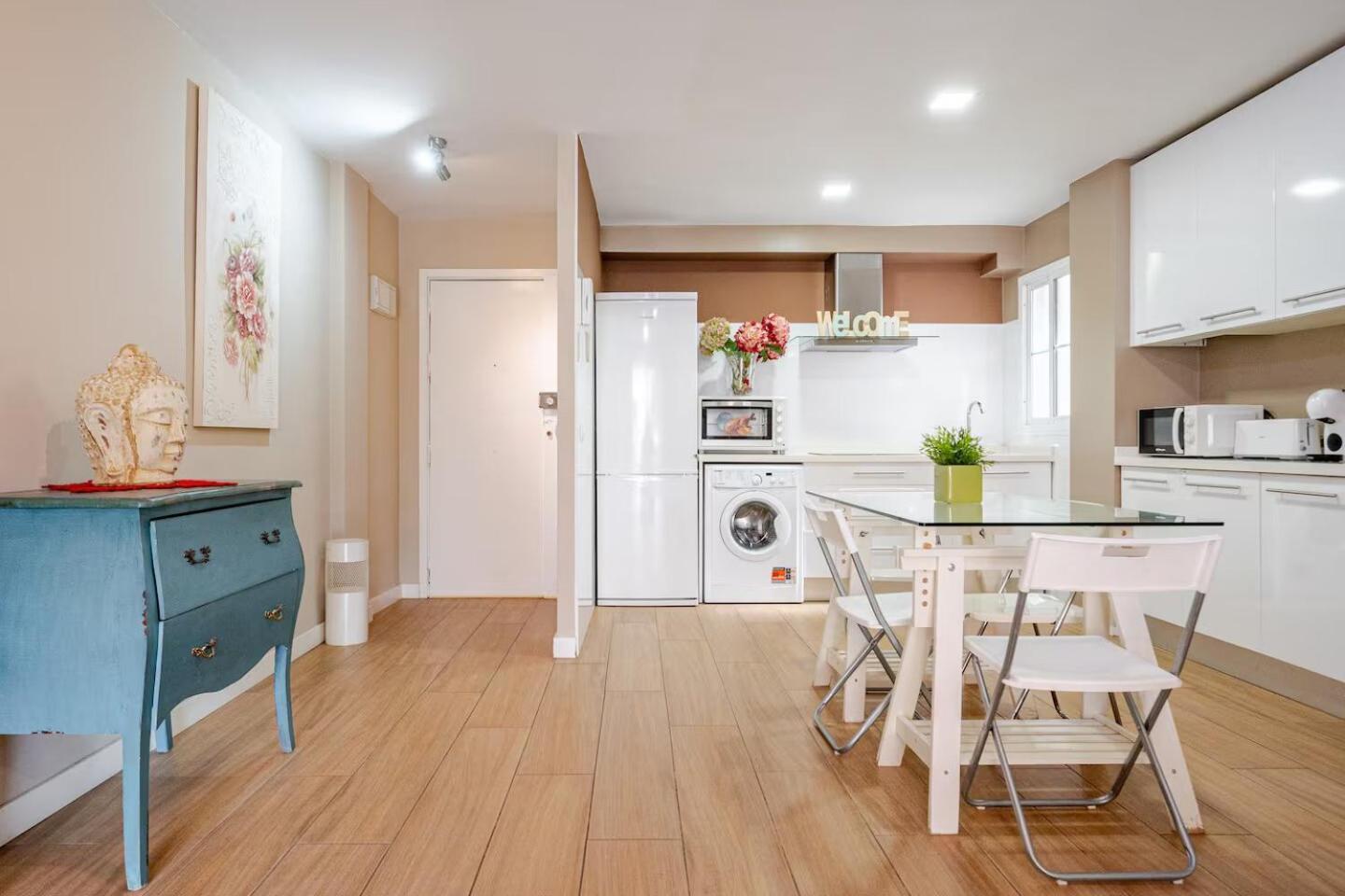 Apartamento Torneo Moderno Luminoso Climatizado 7 Pax *