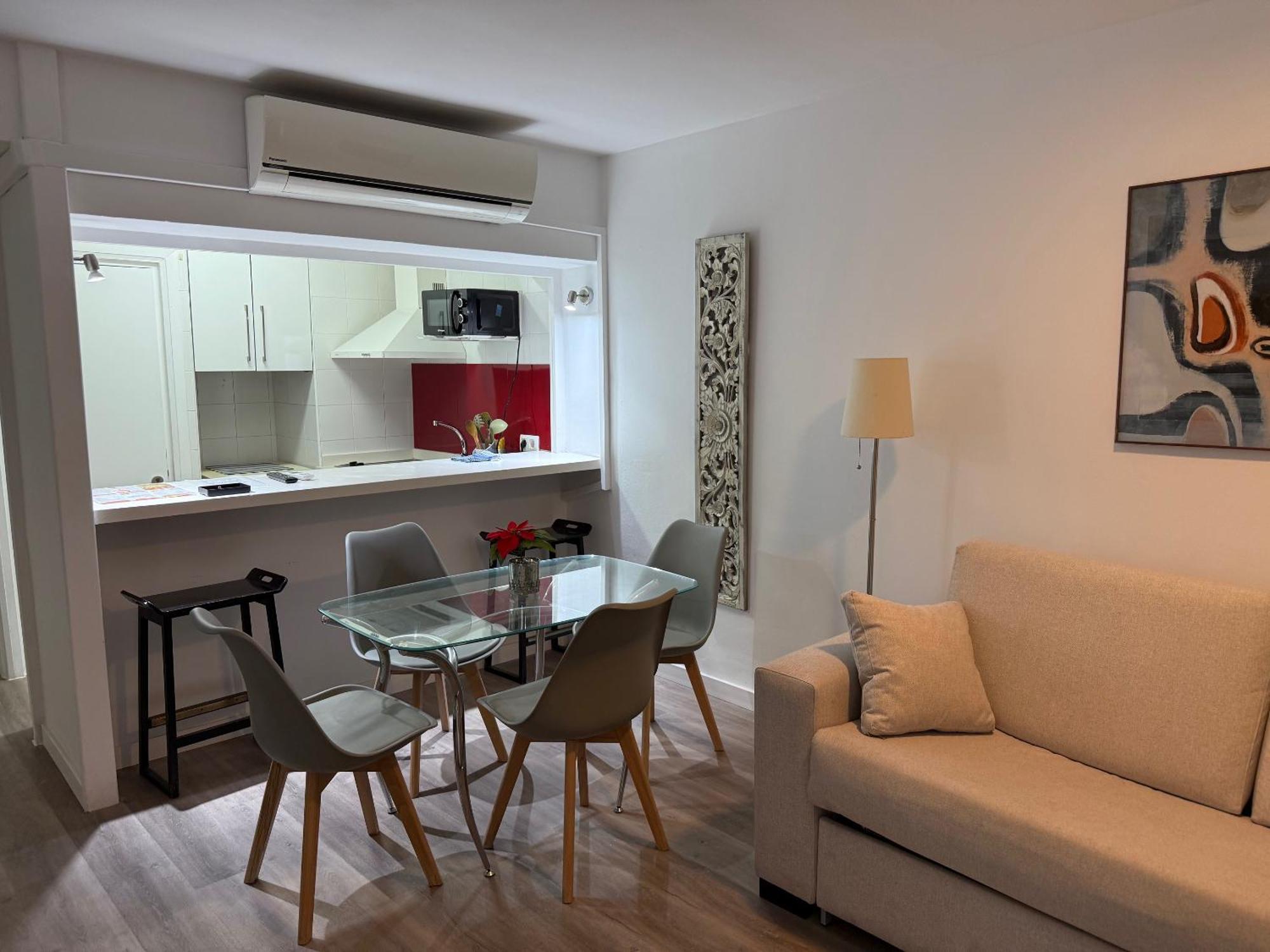 Estudios Placentines * Seville