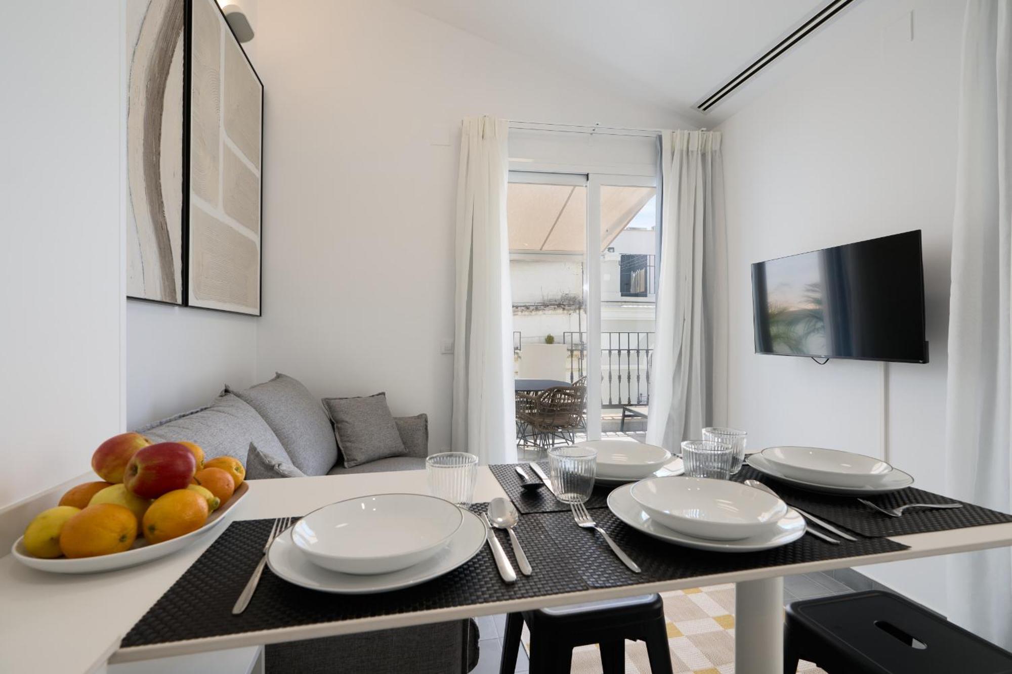Naranjas Y Limones, By Homing U Apartahotel *