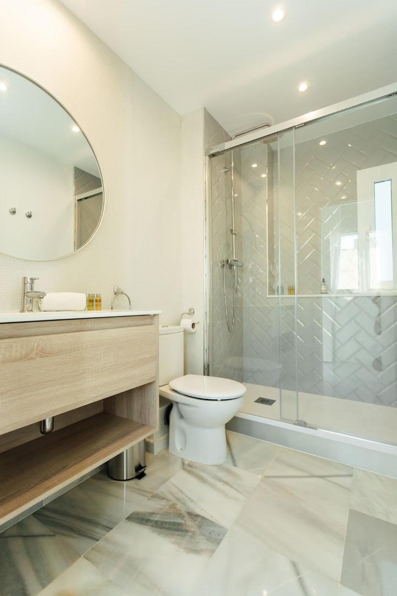 Reformed And Comfy- 2bd 2bth- Arenal * Sevilla