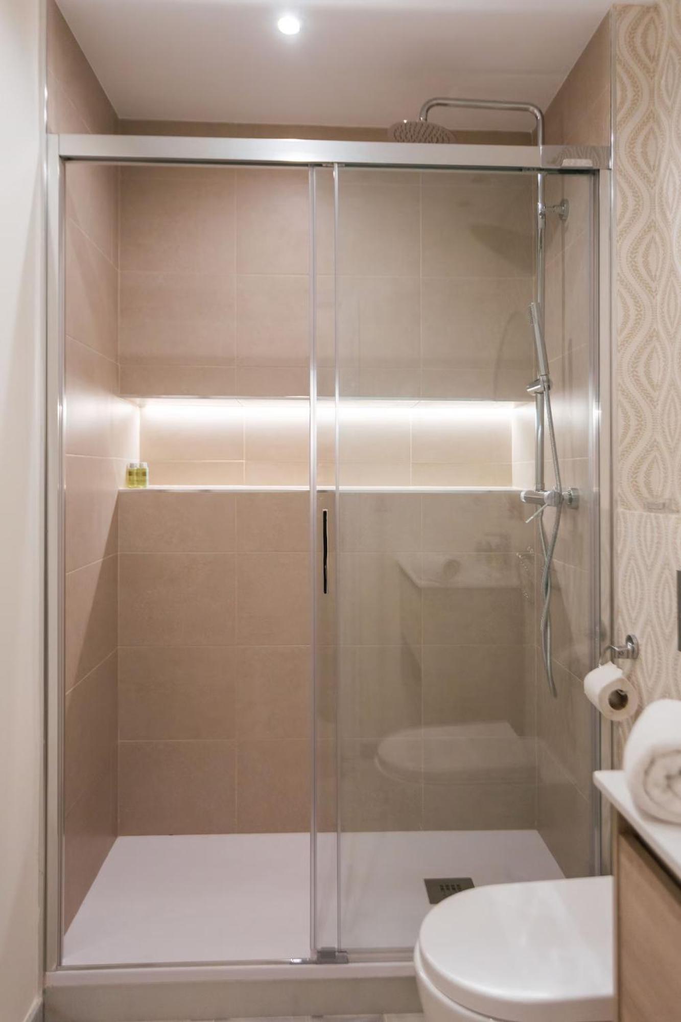 Reformed And Comfy- 2bd 2bth- Arenal Sevilla
