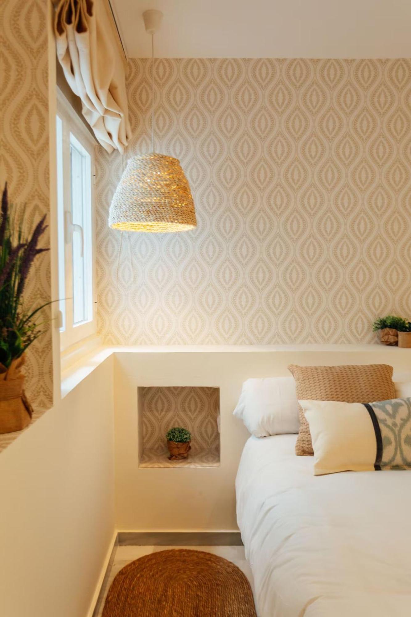 Reformed And Comfy- 2bd 2bth- Arenal Sevilla
