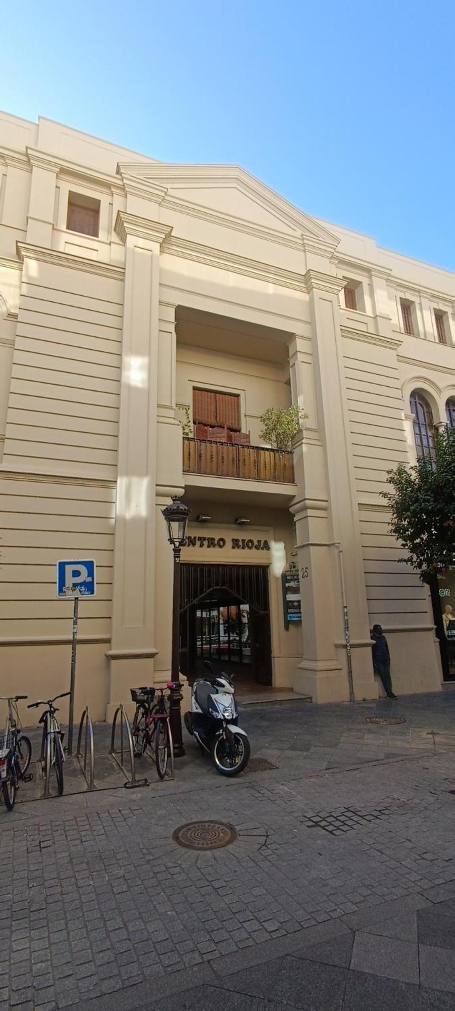 Centro Rioja * Sevilla