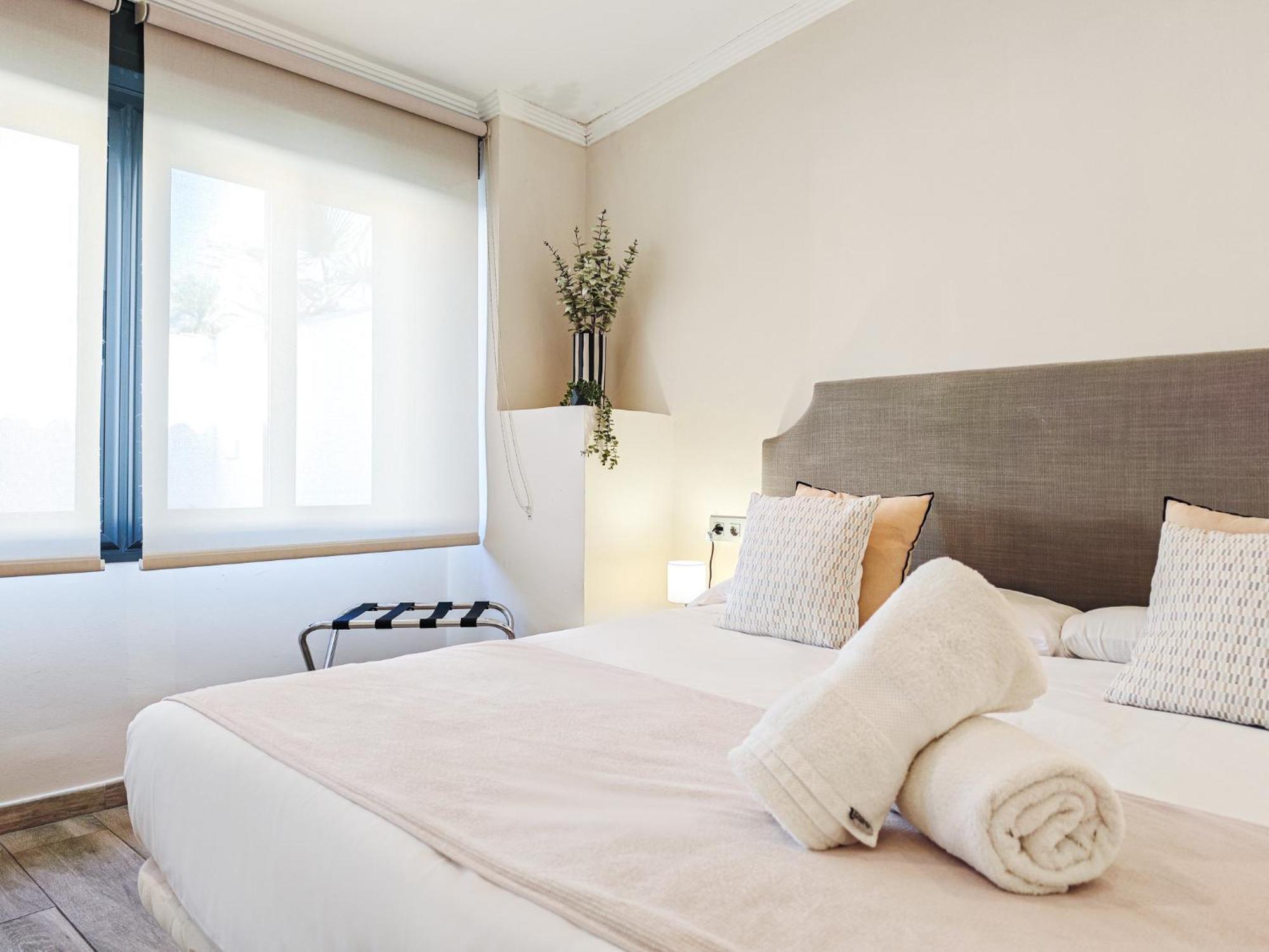 Azz Torre De La Plata Apartment Seville