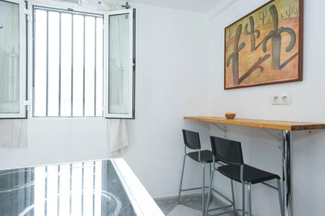 29 Calle Pozo Apartment