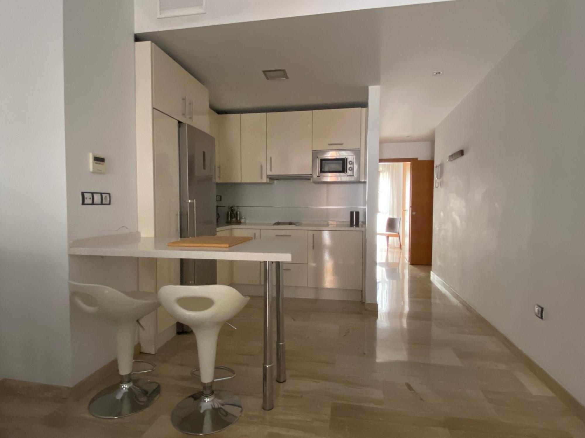 Center - Aloha Apartment *