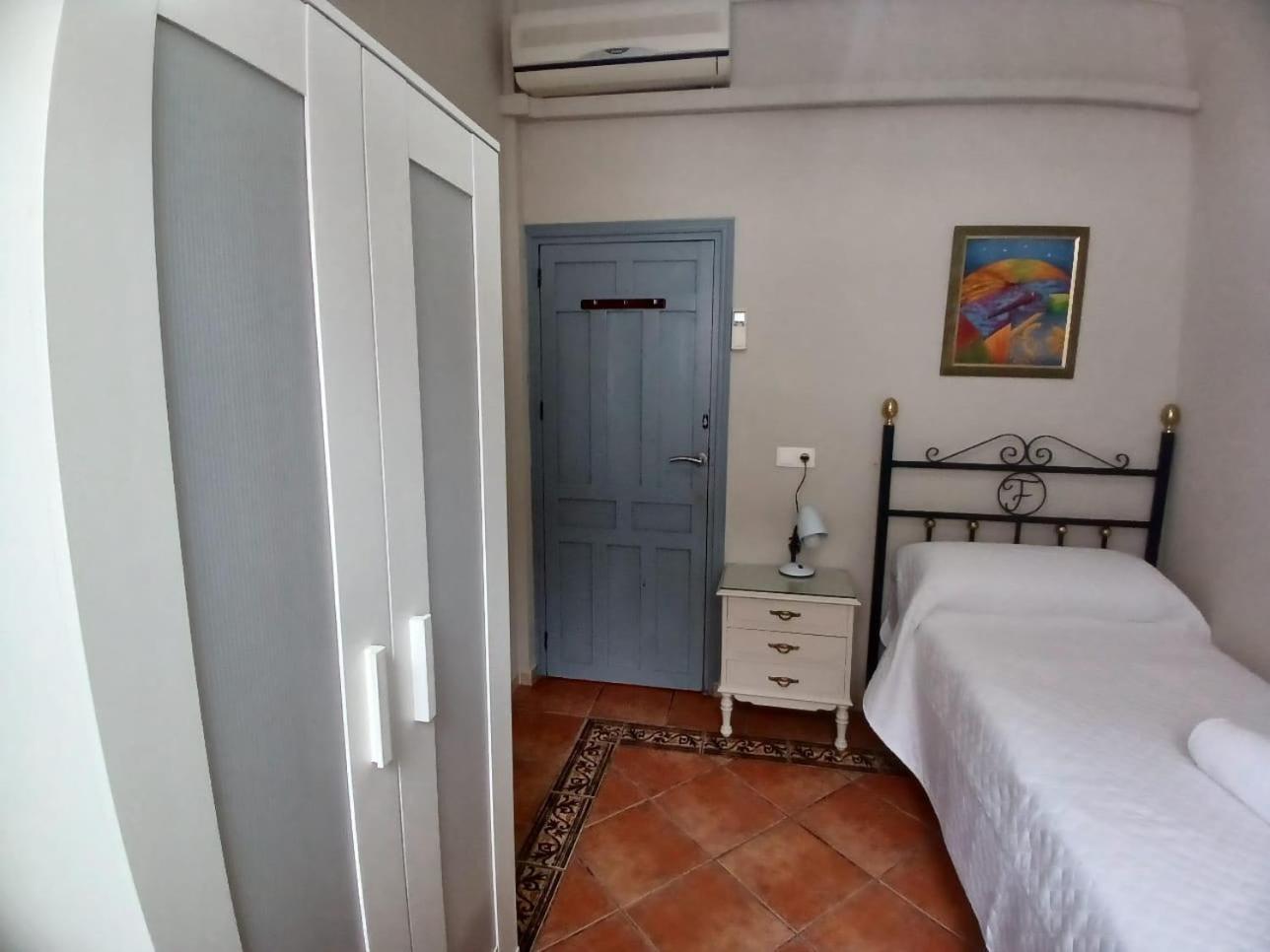 Habitación en casa particular Budget And Lovely Macarena B Sevilla