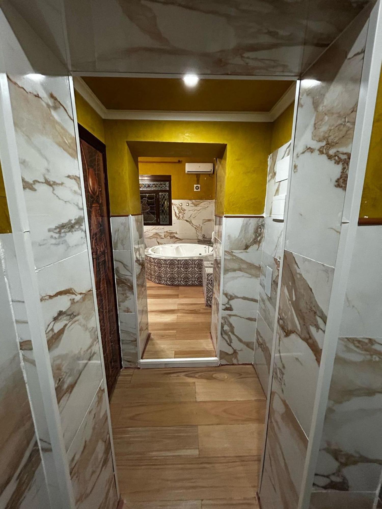 Guest house Avenida Andalucia - Solo Adultos Seville