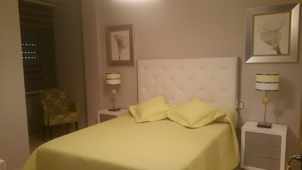 Eduardo Dato Apartamento Sevilla