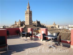 Hostel Grand Luxe Seville