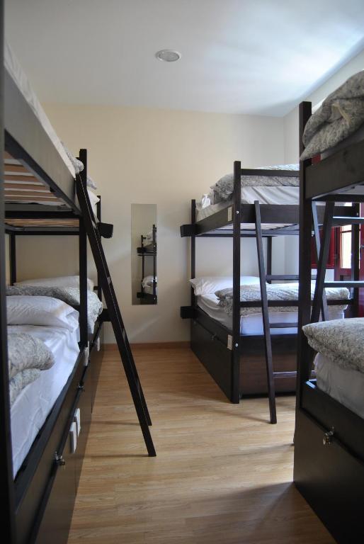 Grand Luxe Hostel *