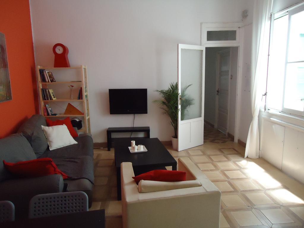 Martinez Montanes Guest house