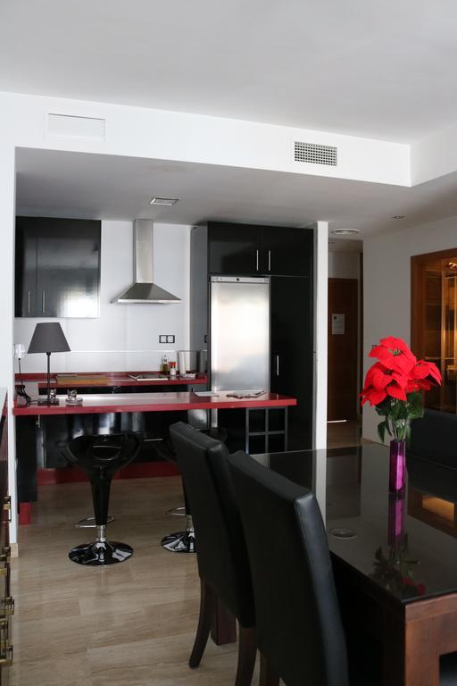 Center - Aloha Apartment