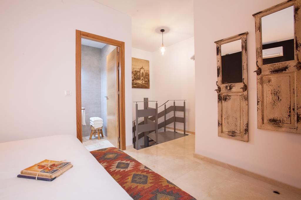 To Casa De Mariana Sevilla