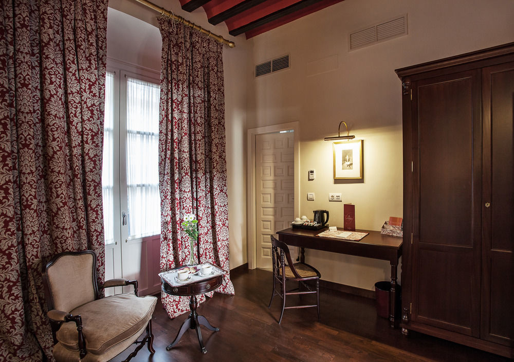 Hotel Casas De El Arenal Sevilla