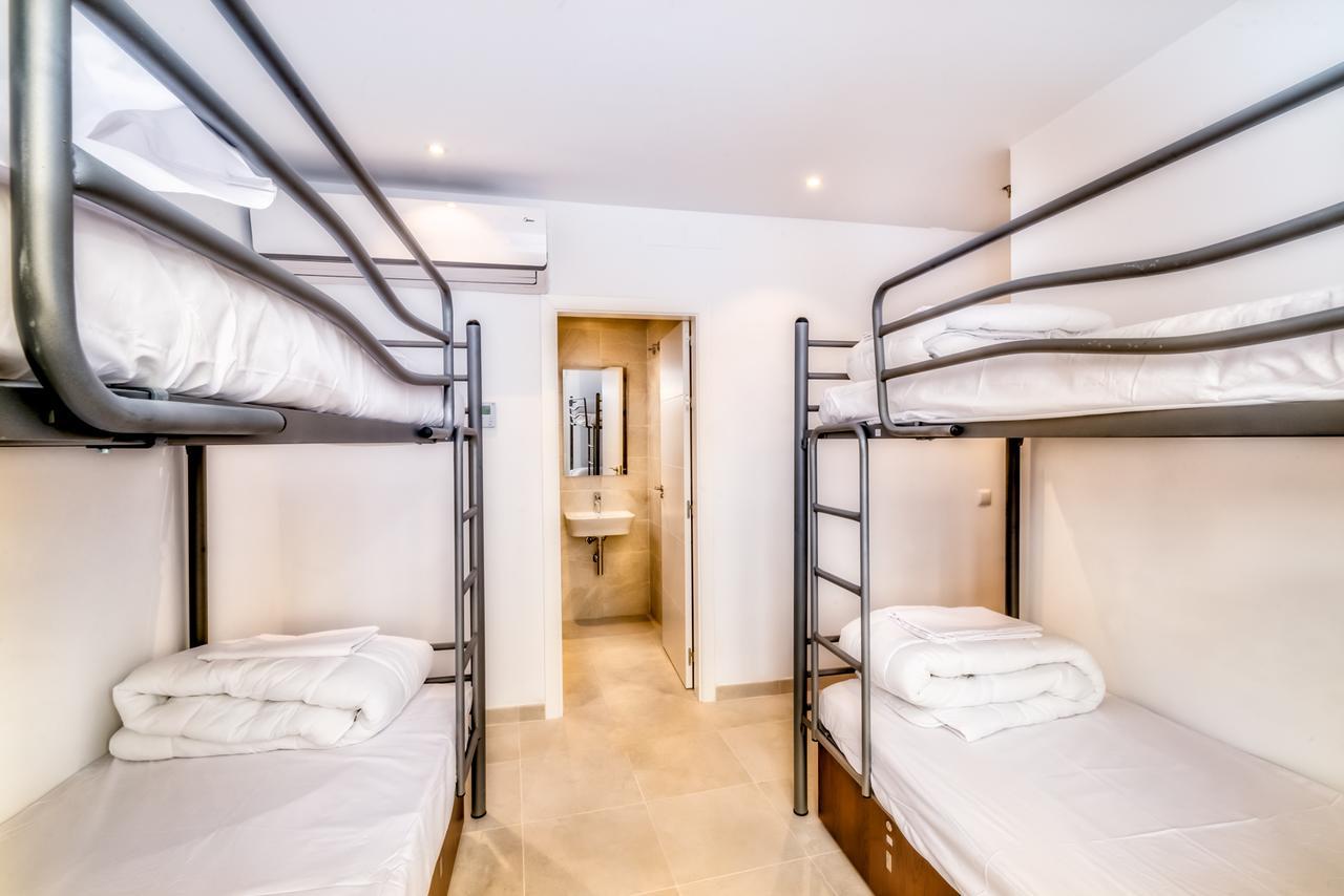 Hostal A2c (adults Only)