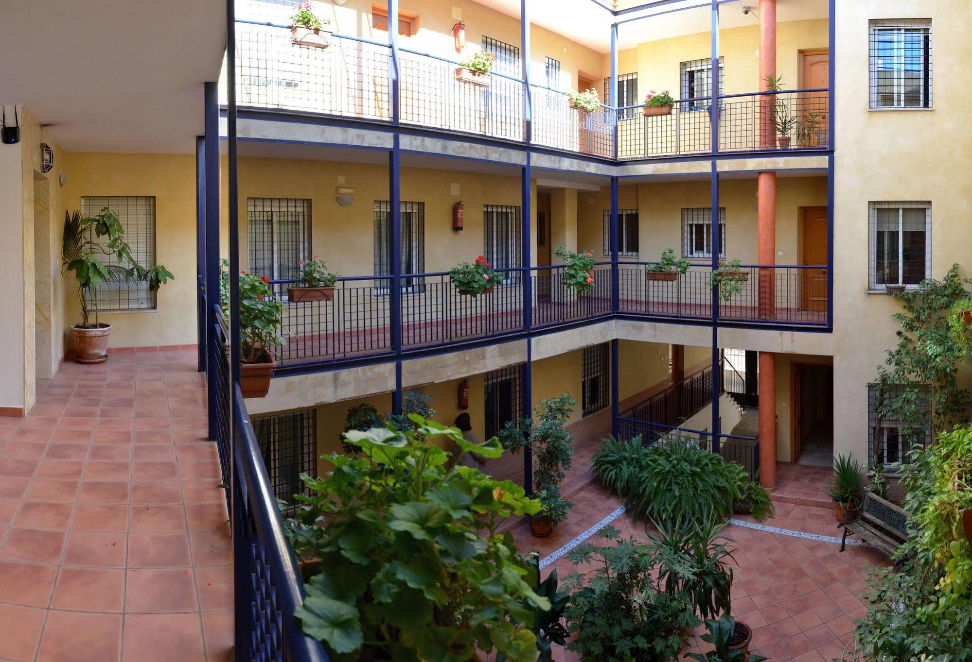Apartamentos Sevilla *