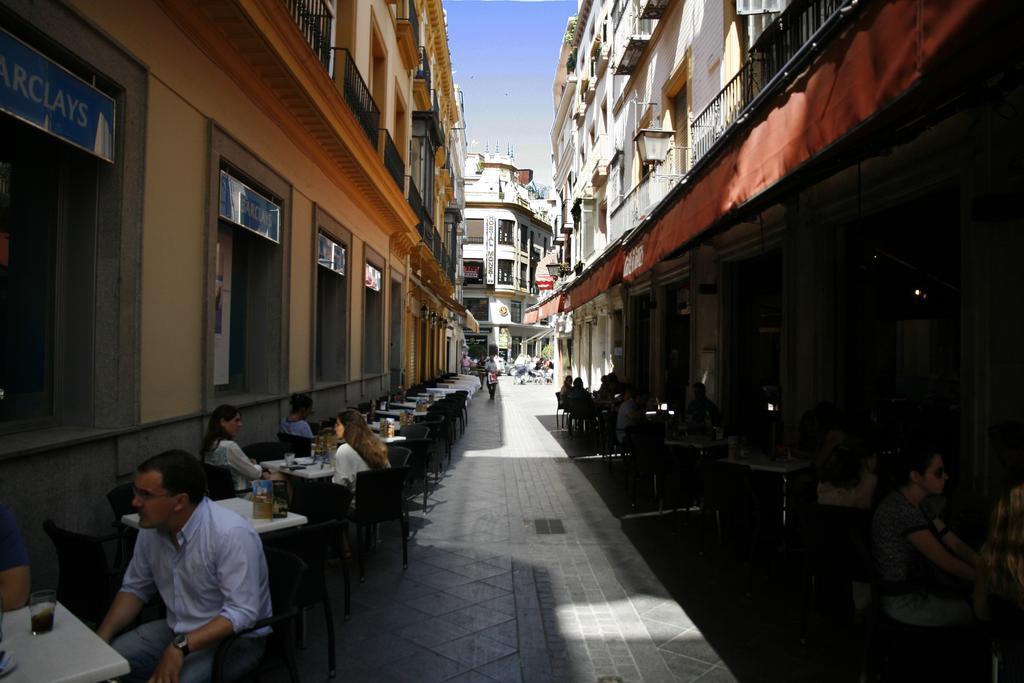 Hotel Plaza 3*