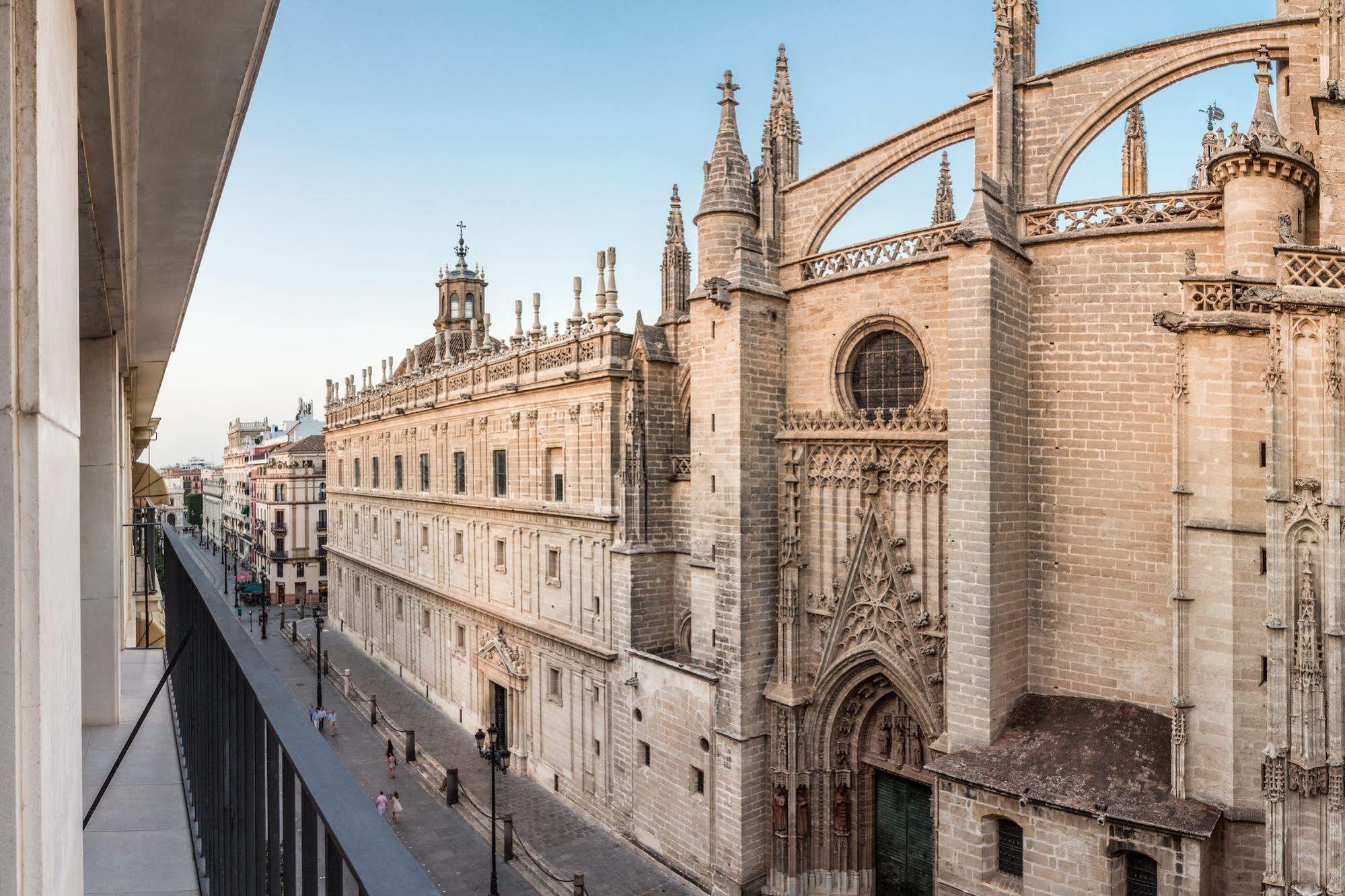 Puerta Catedral * Sevilla