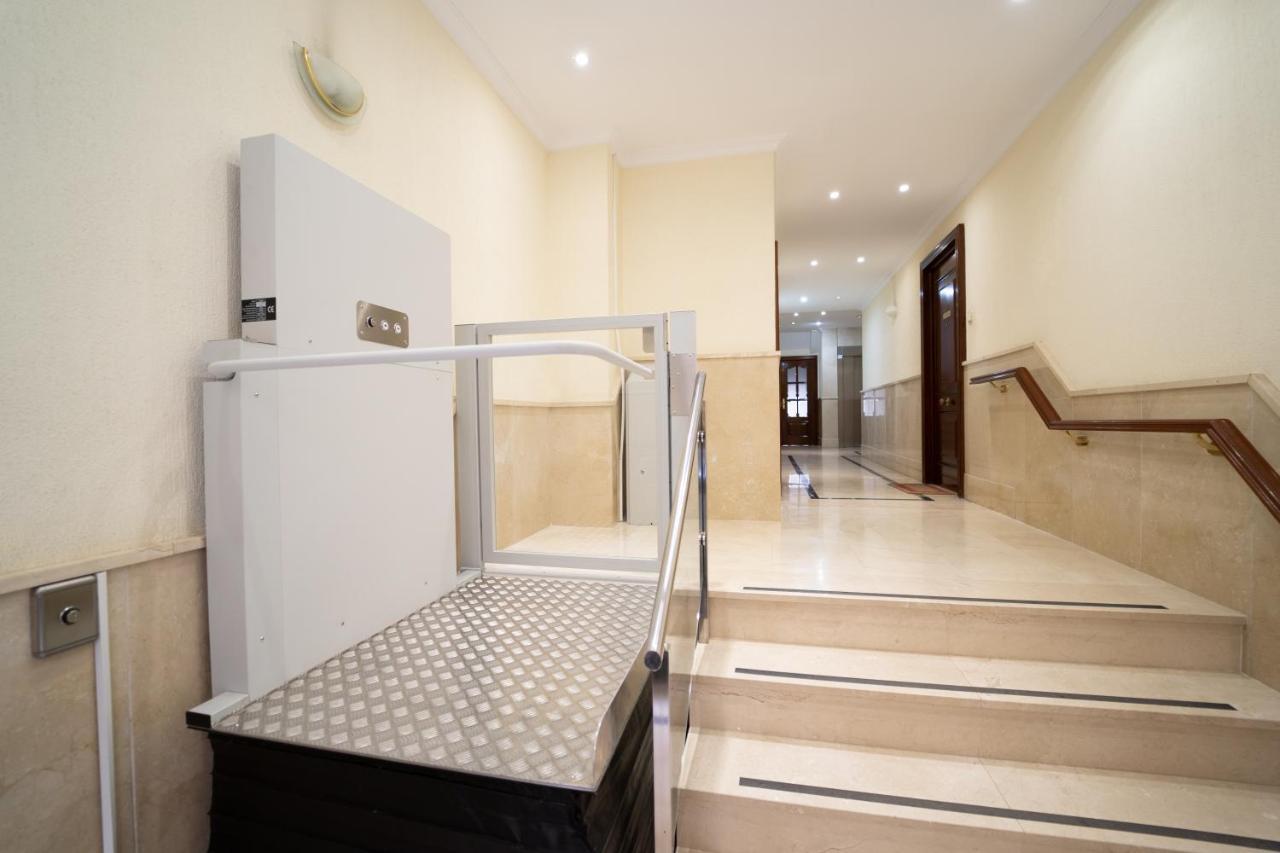 Larra Nervion Seville