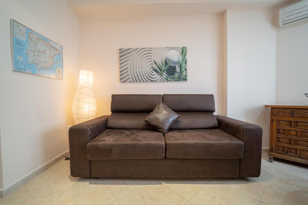 Larra Nervion Apartment