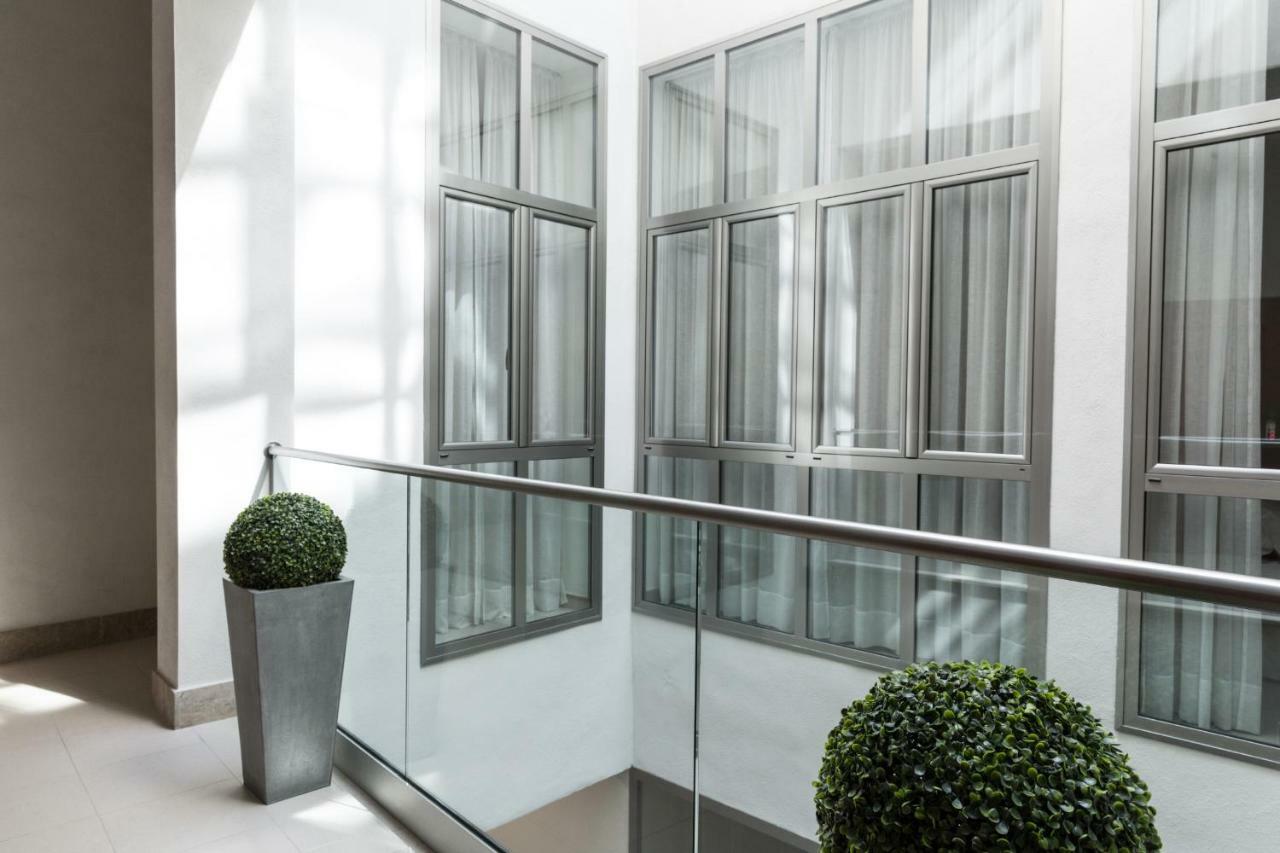 Puerta Catedral Vinuesa15 Apartamento Sevilla