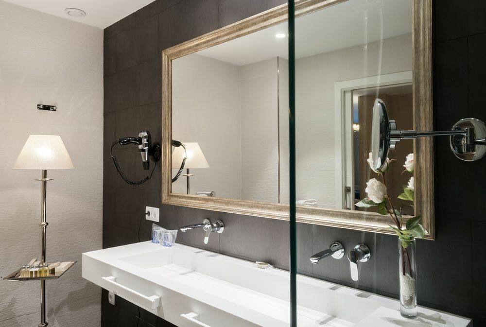 Murillo Catedral Hotel Sevilla