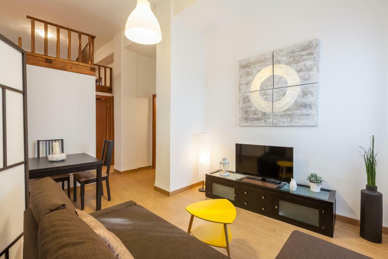 Loft Triana Con Encanto Apartment *