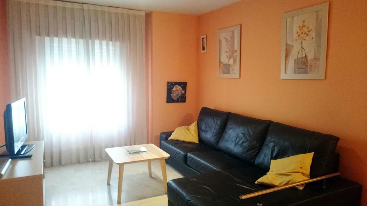 Rentalsevilla Moderno Y Comodo En Santa Cruz Con Parking Sevilla