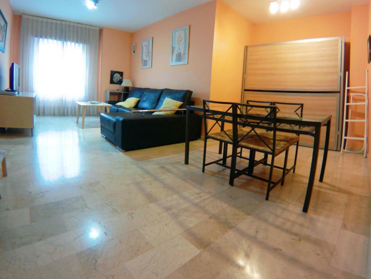 Rentalsevilla Moderno Y Comodo En Santa Cruz Con Parking