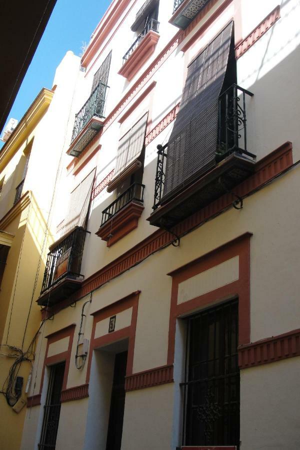 Apartamento Columnas De Adriano. Calle Mármoles, 5