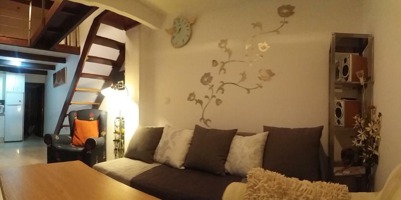 Loft -love Marie Sevilla