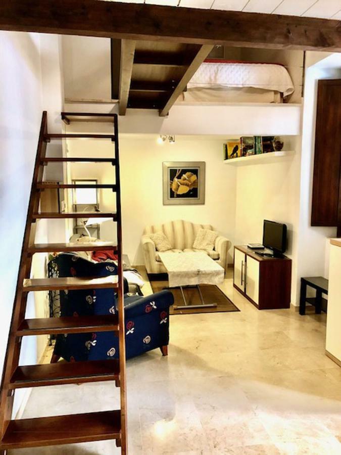 Loft -love Marie Sevilla