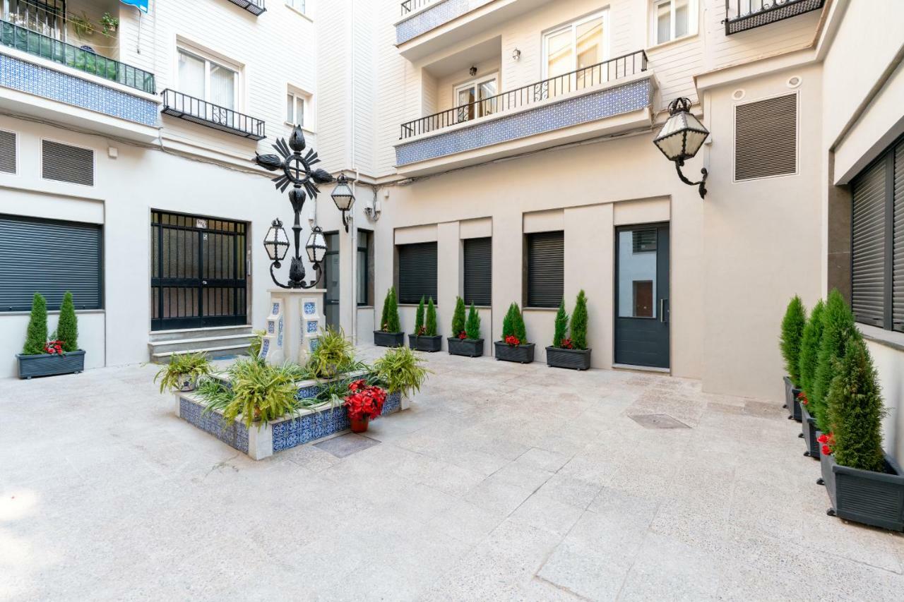 Apartment Unique Homes Setas, Plaza De San Pedro 6 Pax *