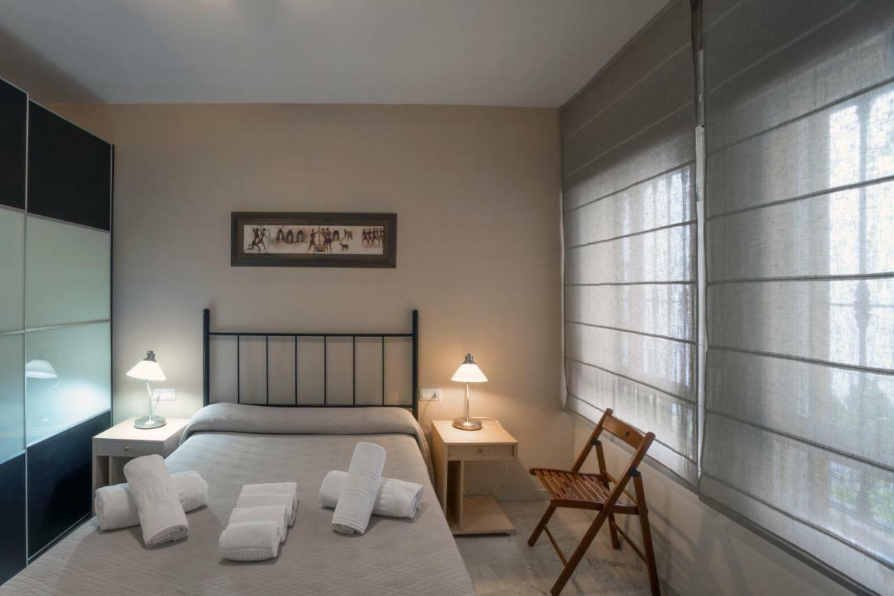 Rentalsevilla Moderno Y Comodo En Santa Cruz Con Parking Apartamento *