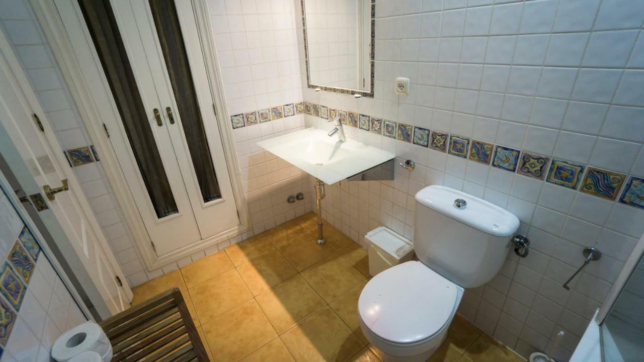 Rentalsevilla Moderno Y Comodo En Santa Cruz Con Parking Apartamento Sevilla